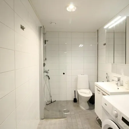 And Spacious For 5 Τάμπερε